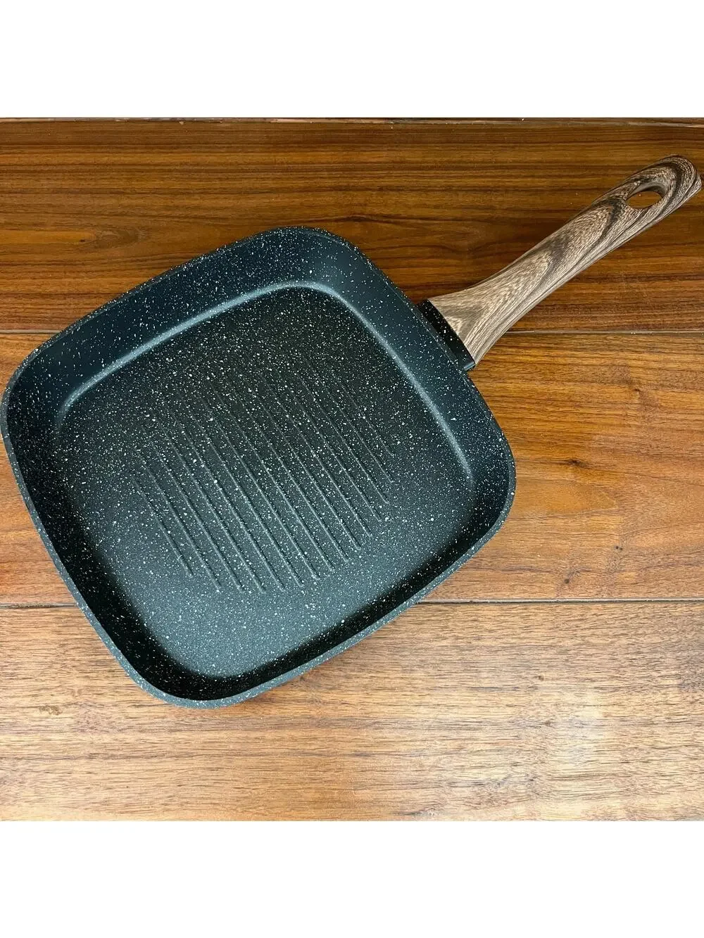 Black Speckled Aluminum Non-Stick 9.5